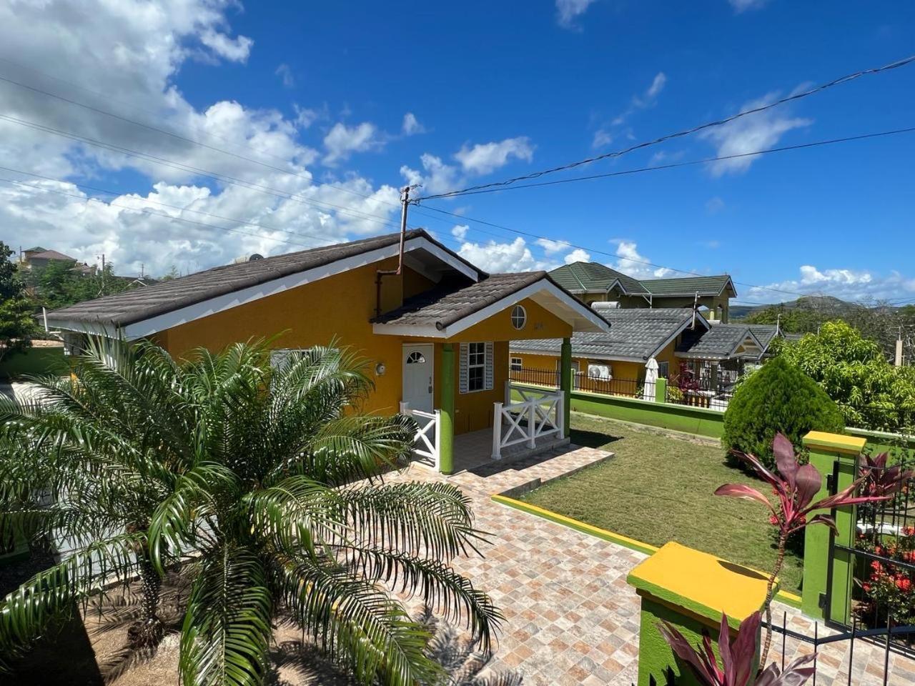 Reddie Vacation Homes Windsor  Ngoại thất bức ảnh