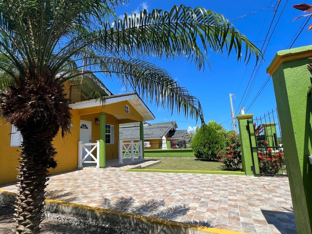 Reddie Vacation Homes Windsor  Ngoại thất bức ảnh